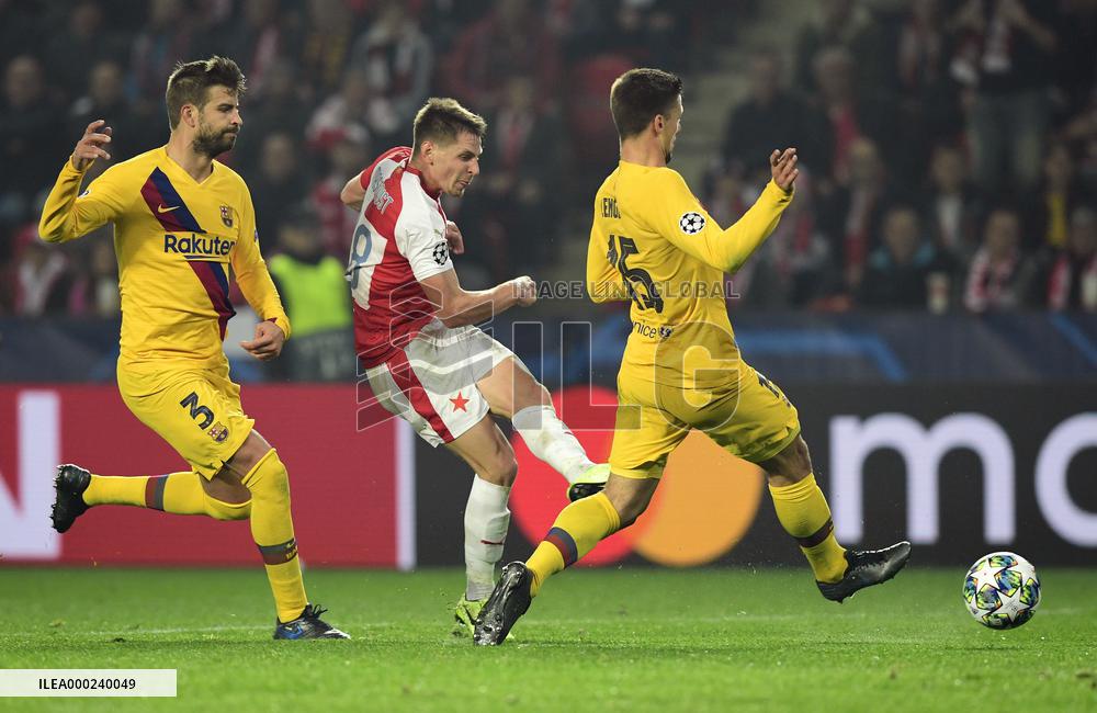 Gerard Pique, Lukas Masopust, Clement Lenglet