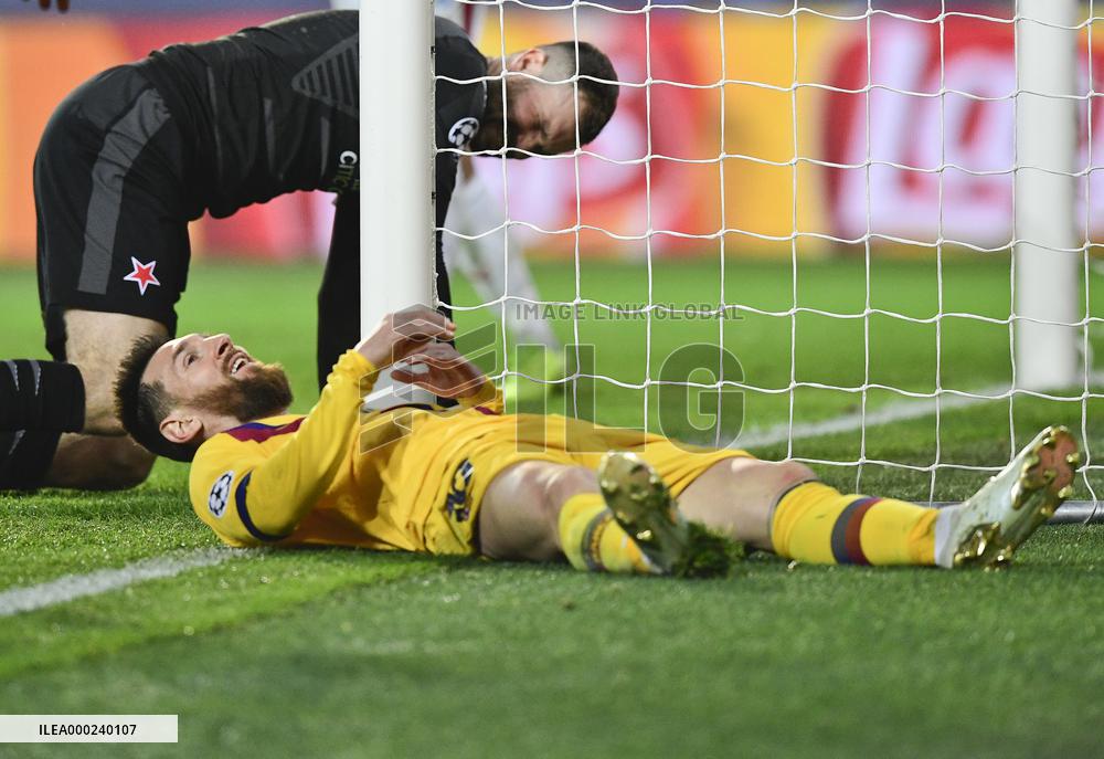 Lionel Messi, Ondrej Kolar