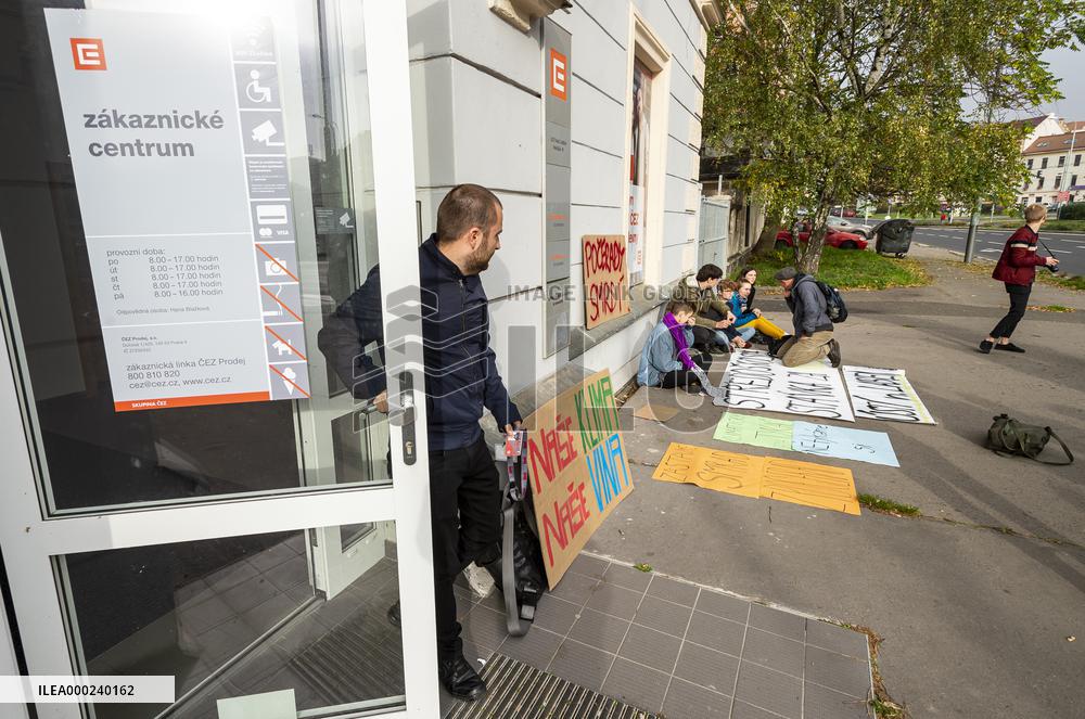 demonstration calling for closing down of coal-fired power plant Pocerady