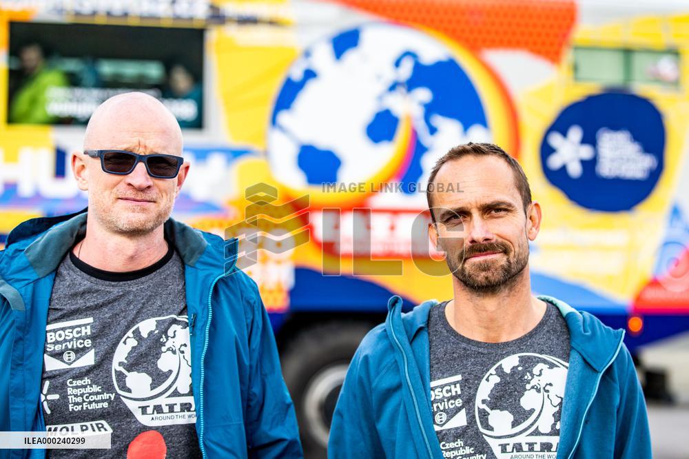 Tatra T 815 4x4, expeditionary vehicle for the Tatra around the World 2 project, Expedition