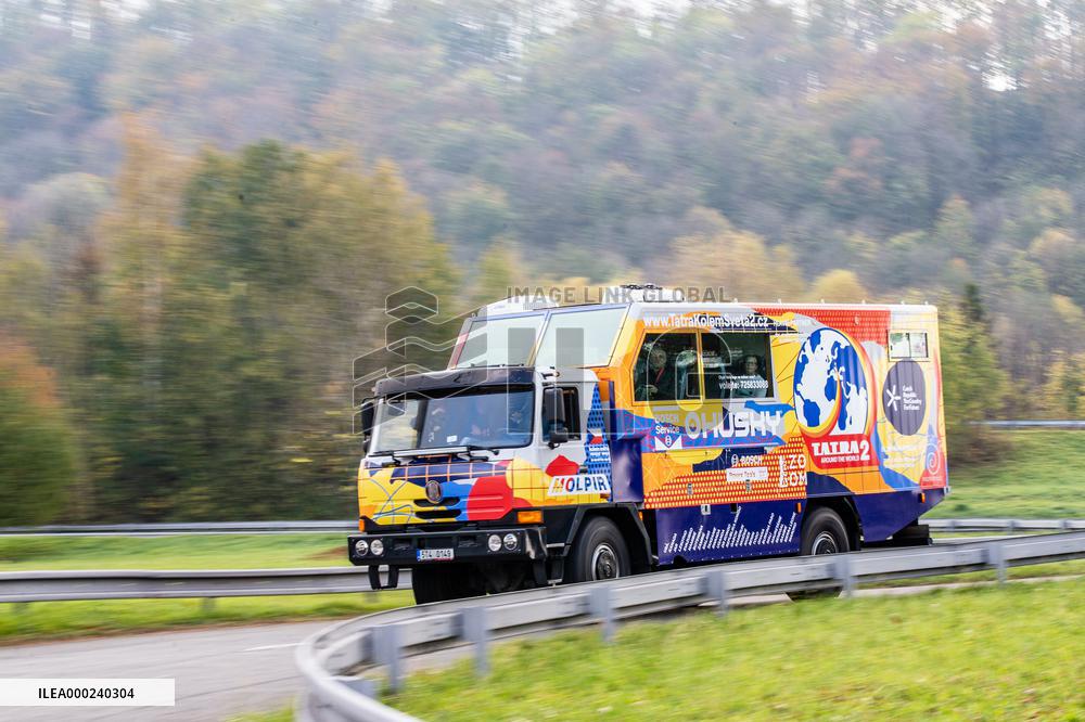 Tatra T 815 4x4, expeditionary vehicle for the Tatra around the World 2 project, Expedition