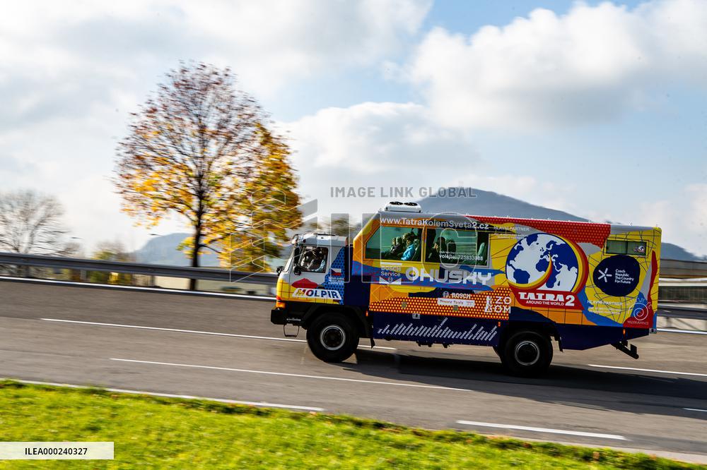 Tatra T 815 4x4, expeditionary vehicle for the Tatra around the World 2 project, Expedition