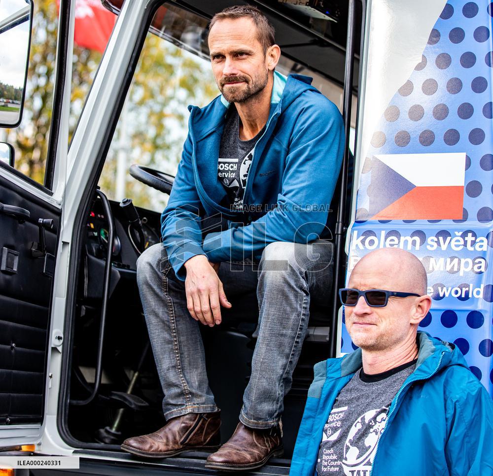 Tatra T 815 4x4, expeditionary vehicle for the Tatra around the World 2 project, Expedition