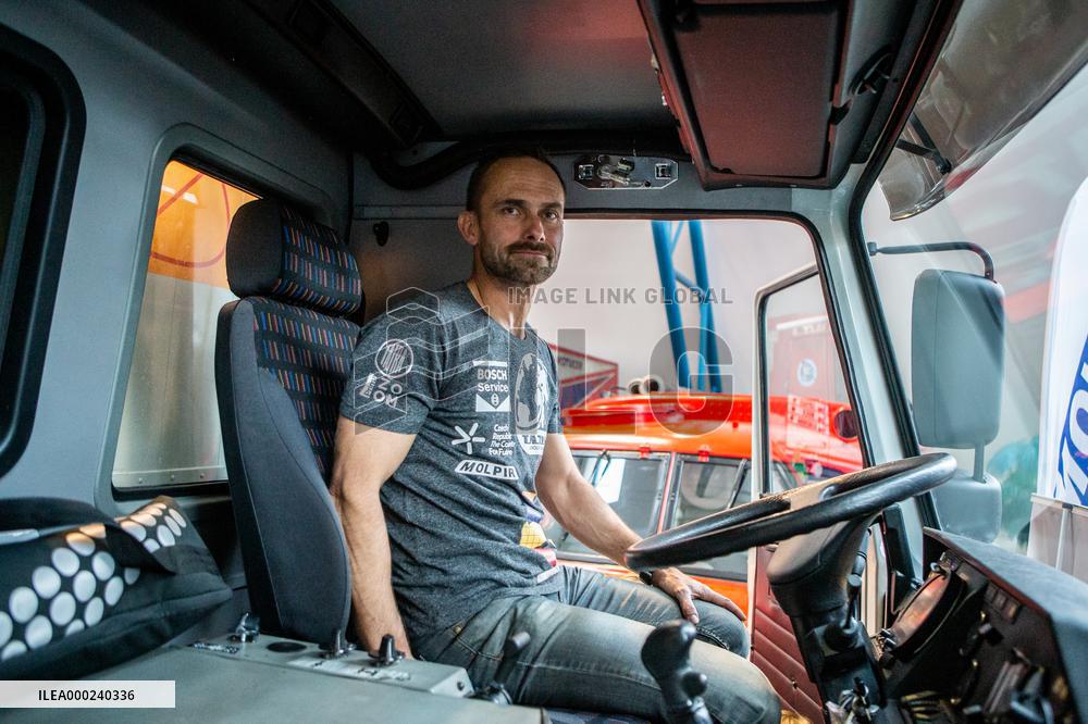 Tatra T 815 4x4, expeditionary vehicle for the Tatra around the World 2 project, Expedition