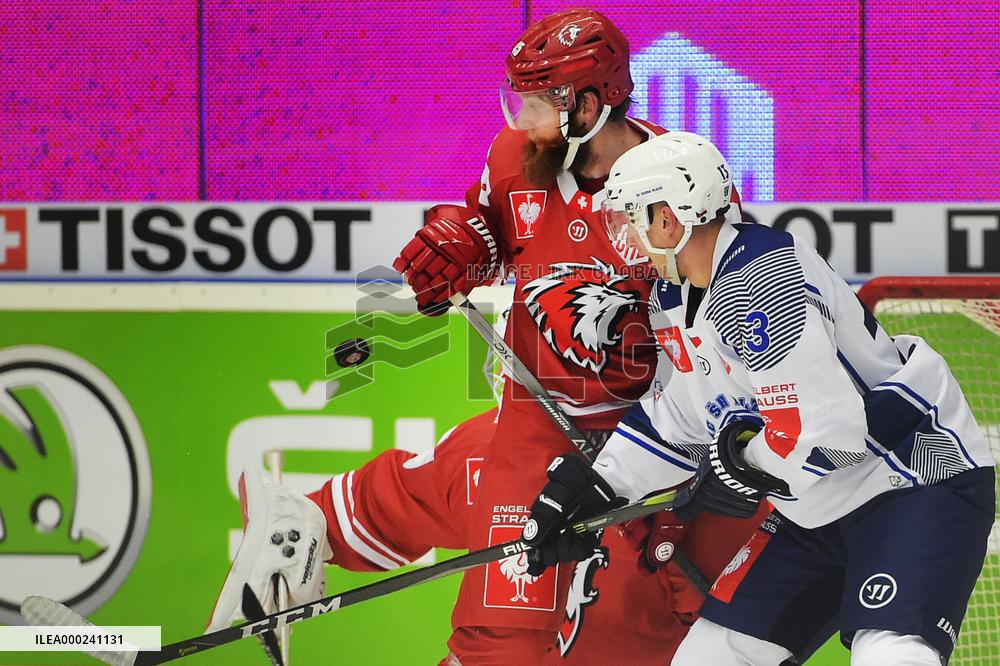 Jonas Junland, Matej Kolda