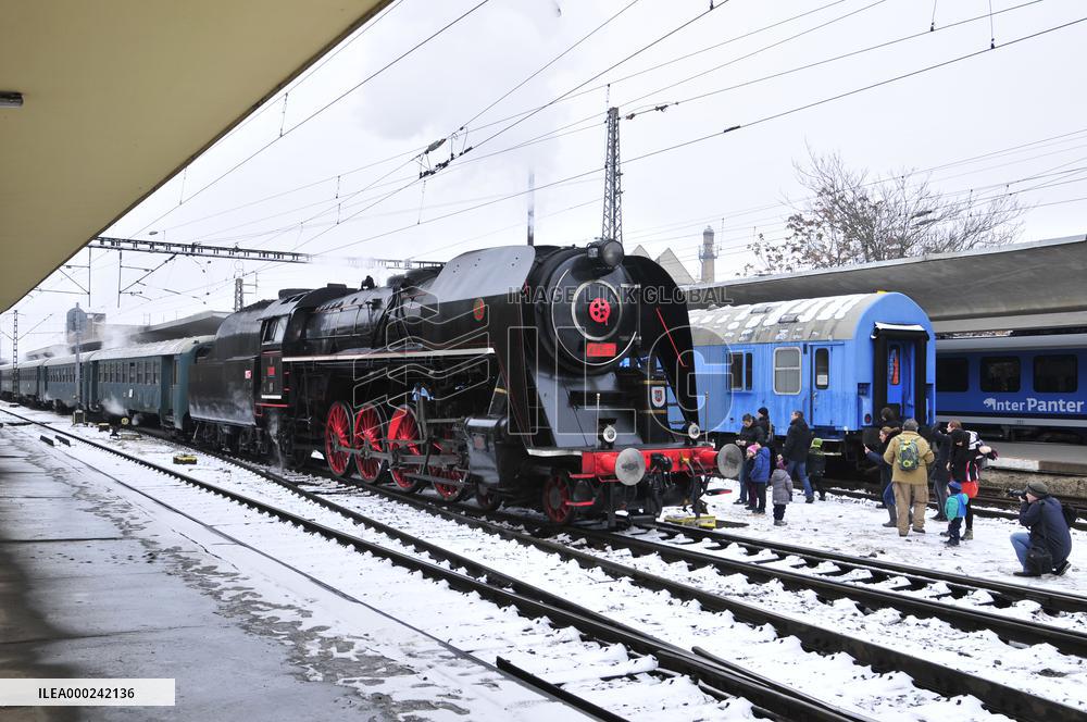 Steam locomotive Skoda 475.179 nickname Slechticna (Noblewoman), Smichov railway station