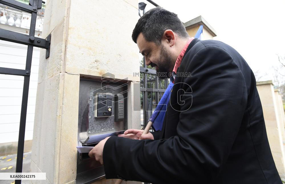 Pavel Novotny, Prague district insisting on Russian Liberation Army memorial