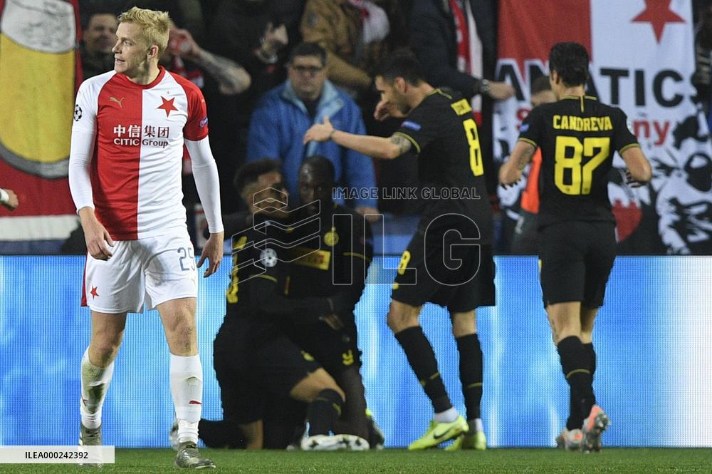 Michal Frydrych, Romelu Lukaku, Lautaro Martinez