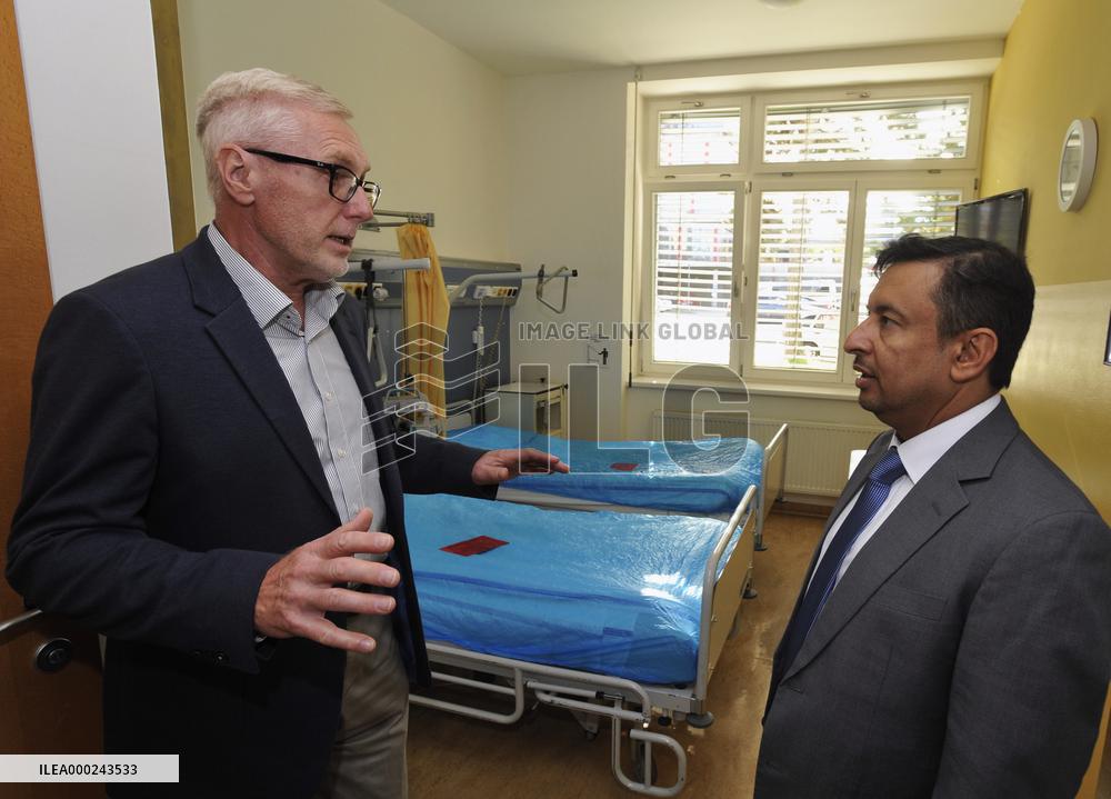 Doctor Saif Al Yaarubi, Rostislav Vyzula