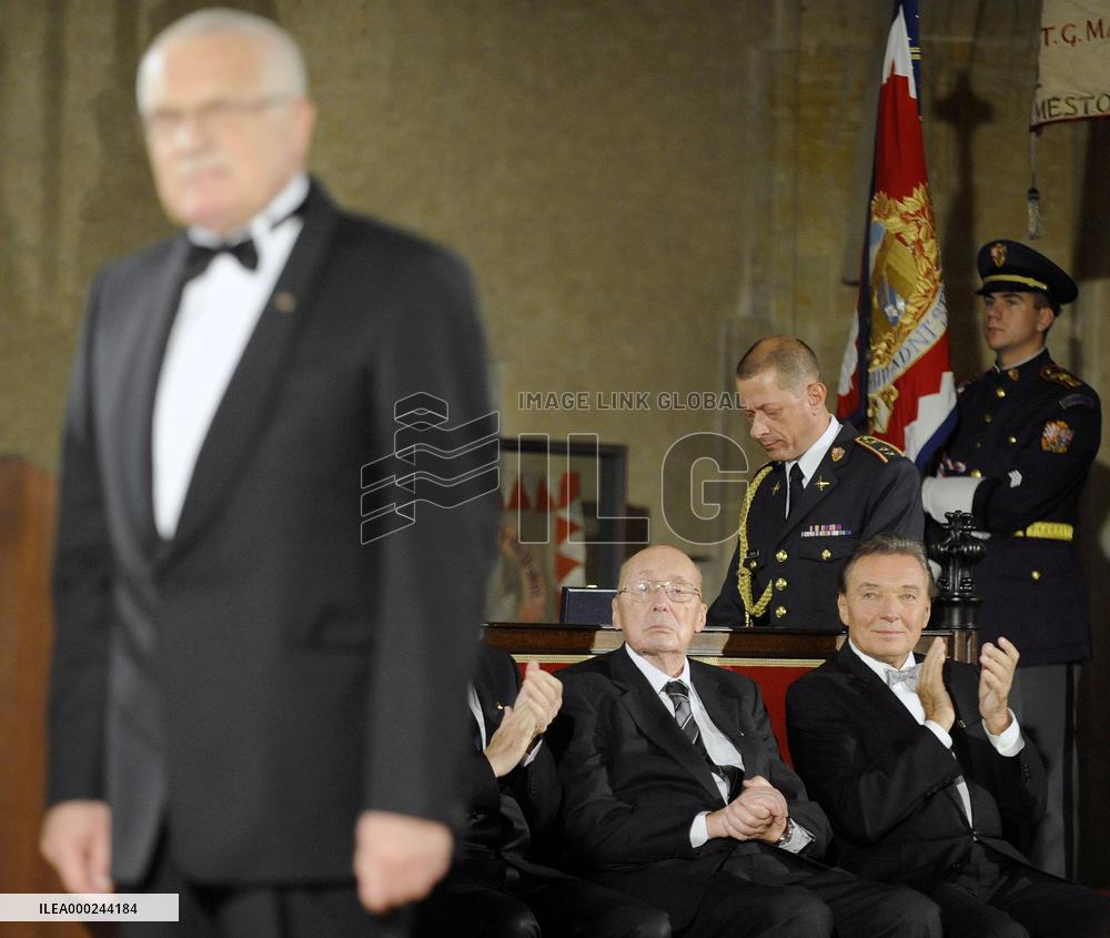 Karel Gott, Vaclav Klaus