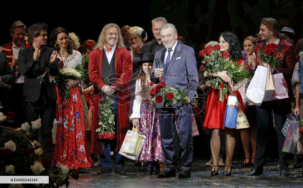 Sagvan Tofi, Adela Gondikova, Josef Vojtek, Karel Gott, Marketa Prochazkova, Jan Kopecny