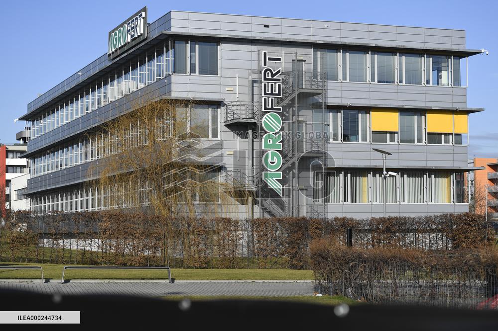 Agrofert, logo, headquarters