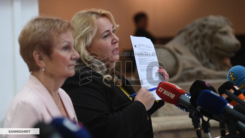 Klara Dostalova, Daniela Grabmullerova