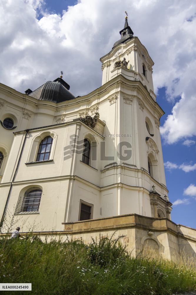 castle, Krtiny, church Panny Marie, Morava