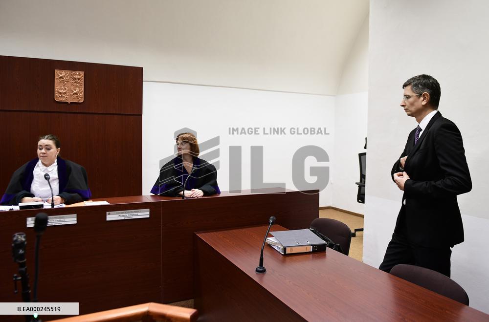 Court rejects NG gallery ex-head's suit against his dismissal, Martina Tvrdkova, Michaela Votapkova, Martin Valis