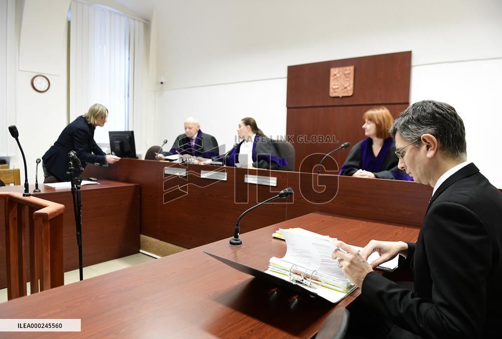 Court rejects NG gallery ex-head's suit against his dismissal, Richard Pecha, Martina Tvrdkova, Martin Valis