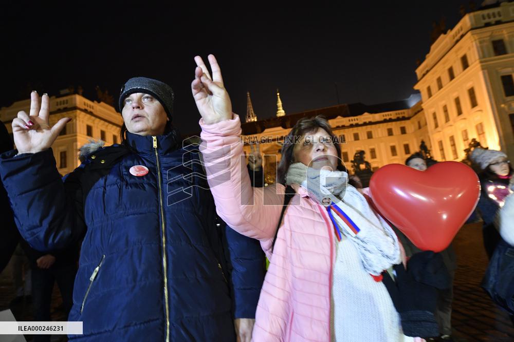 Heart to the Castle, Vaclav Havel, Piety, March