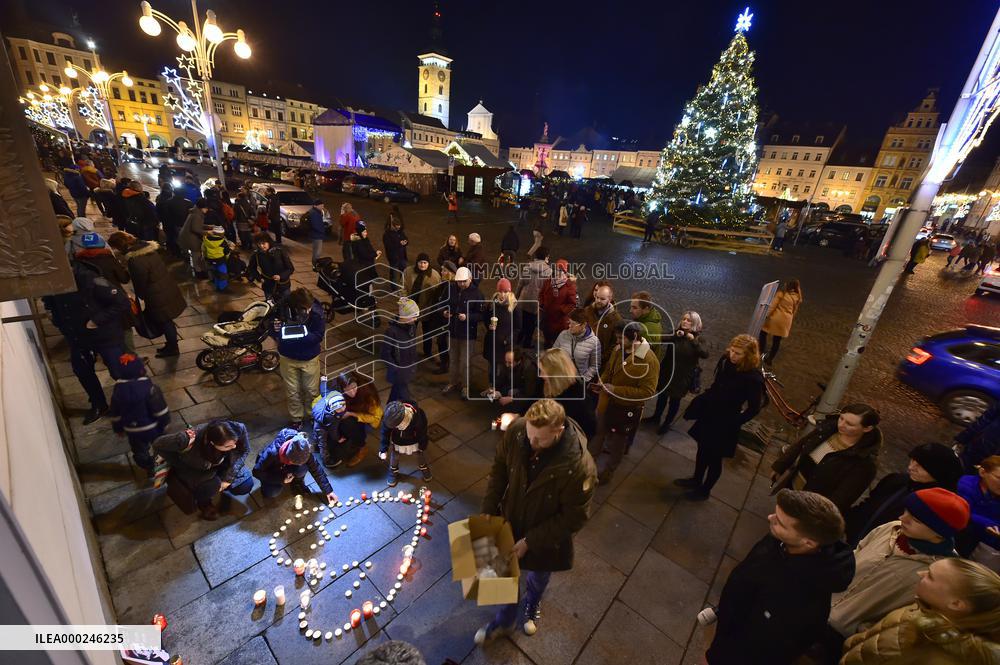 Vaclav Havel memorial, candles