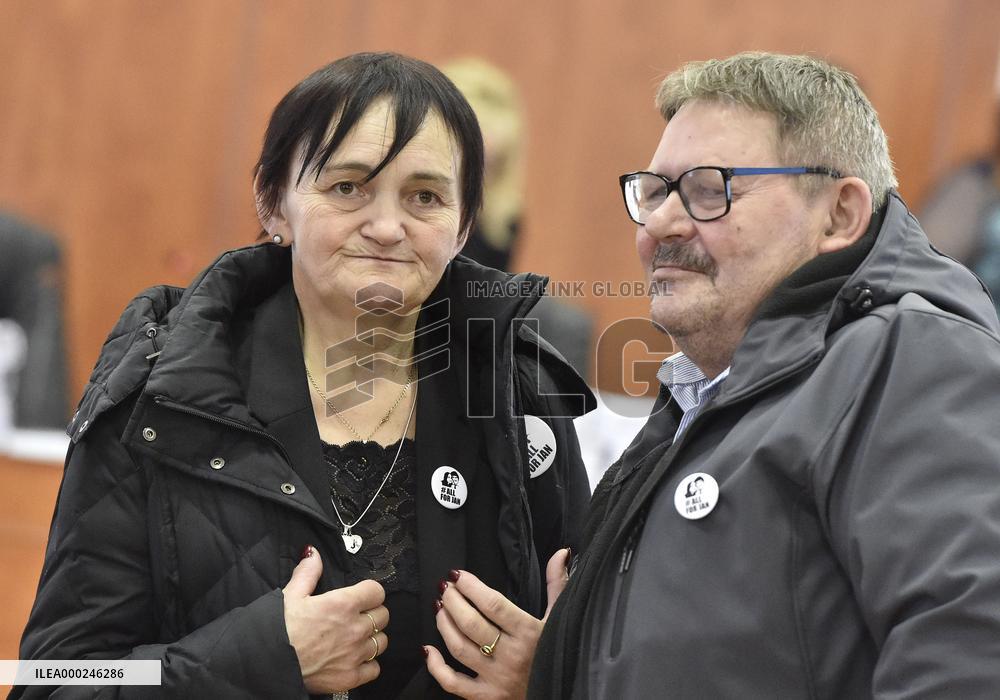 JANA KUCIAKOVA, JOZEF KUCIAK