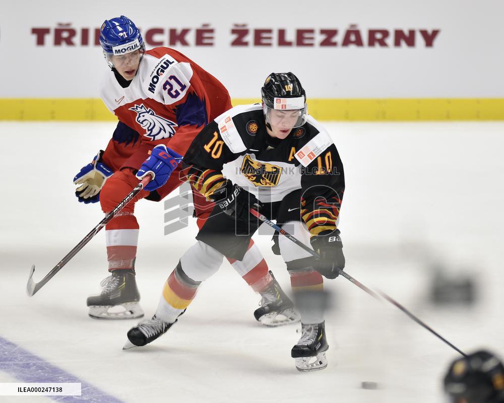 Jaromir Pytlik, Justin Schutz