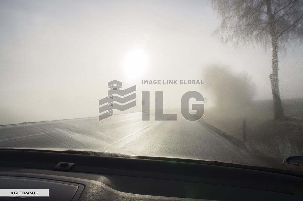 thick, heavy, dense fog, winter, European route E55