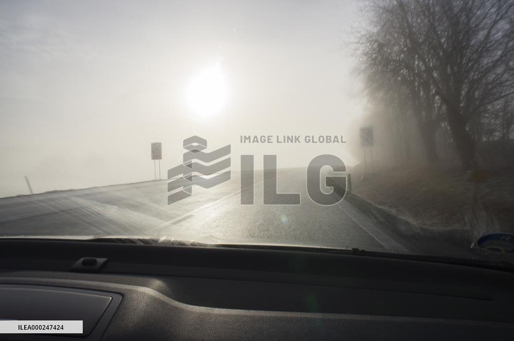 thick, heavy, dense fog, winter, European route E55