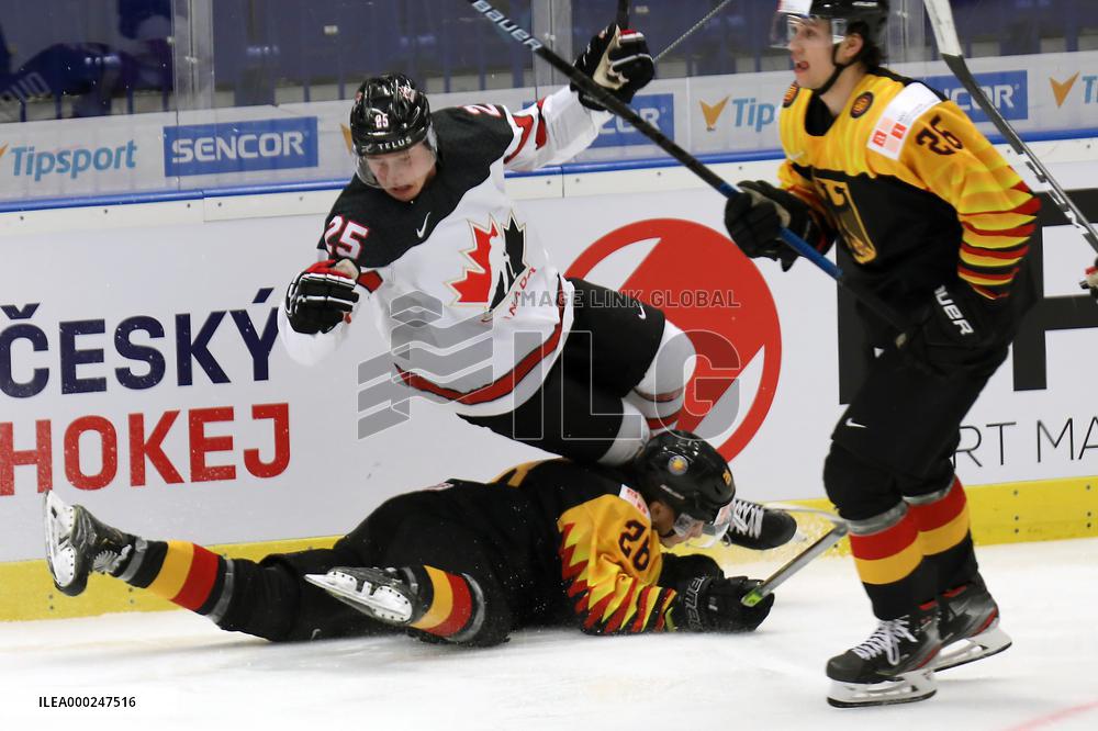 Aidan Dudas, Eric Mik, Dominik Bokk