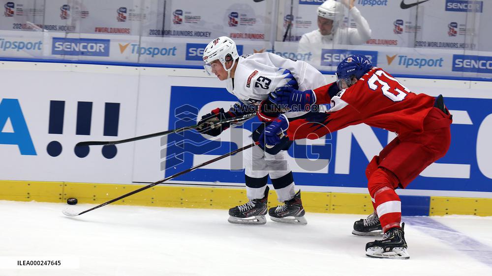 Bobby Brink, Jaromir Pytlik