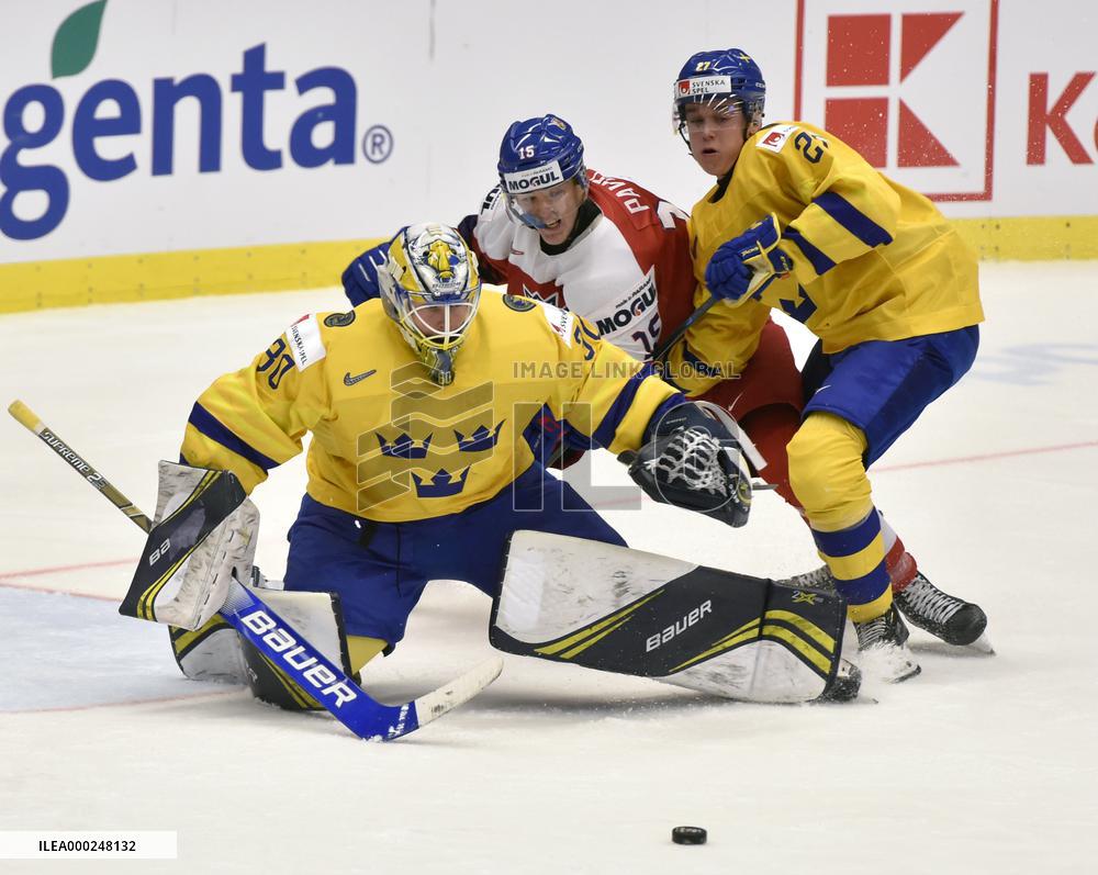 Hugo Alnefelt, Ondrej Pavel, Nils Lundkvist