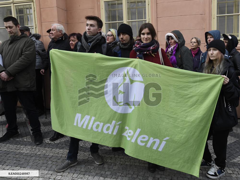 About 50 people protested against U.S. military interventions in Iran