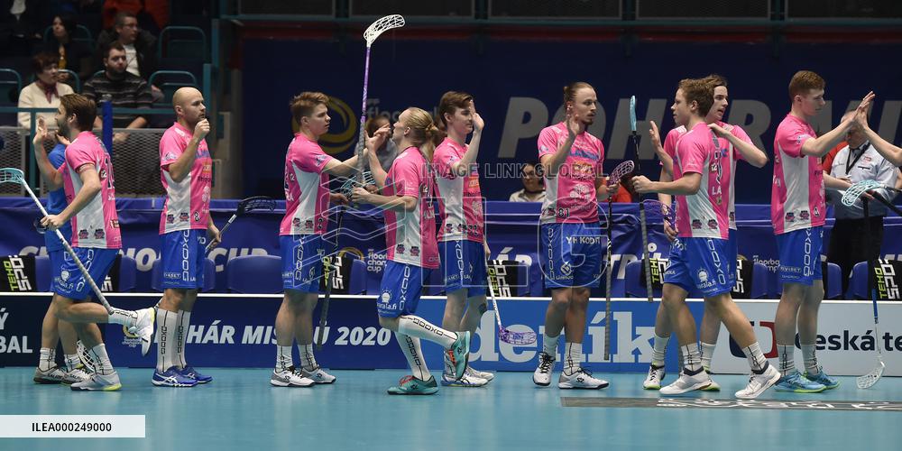 Classic floorball players