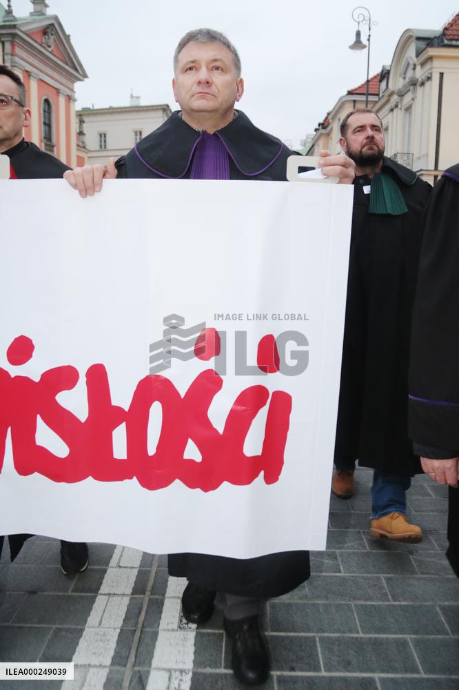 Thousand robes march in Warsaw, Waldemar Zurek