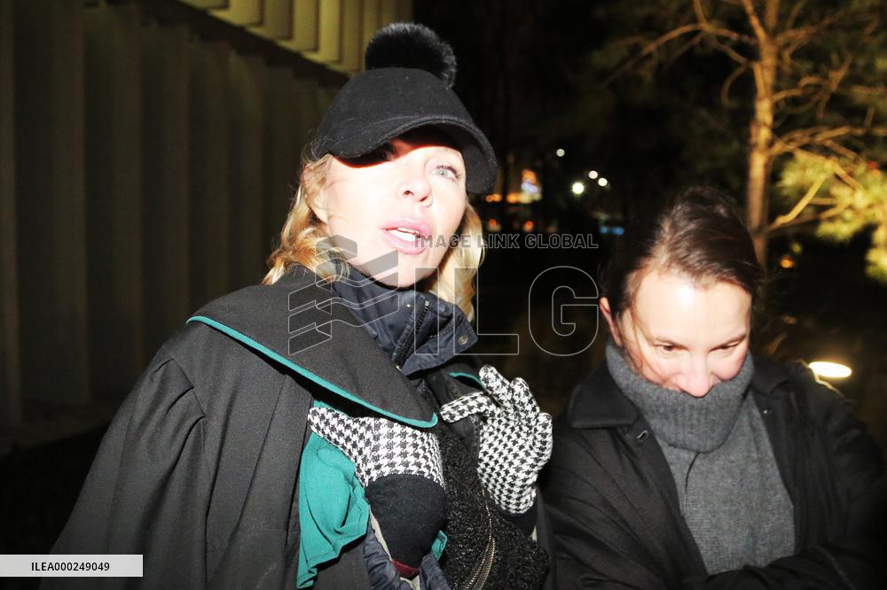Thousand robes march in Warsaw