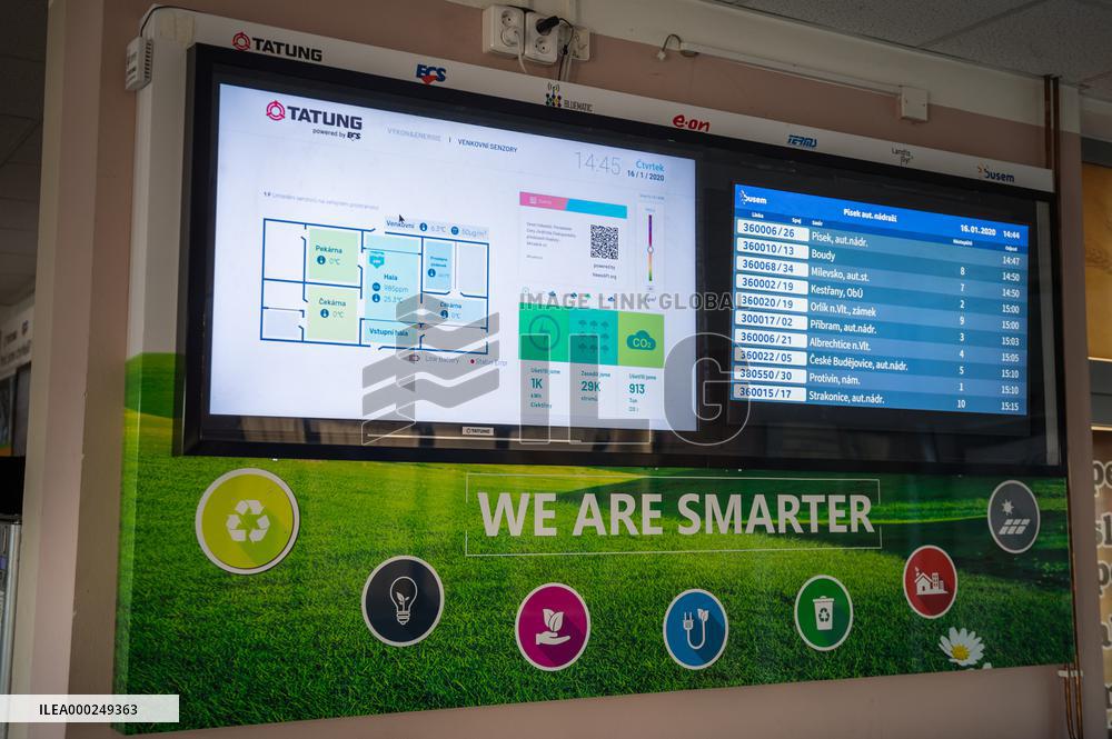 Pisek bus station, energy self-sufficient building