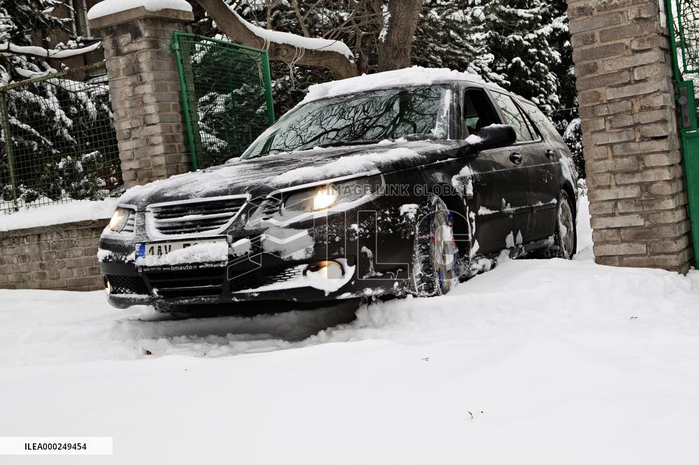 car, snow chains, tire, weather, winter, transportation, automobile