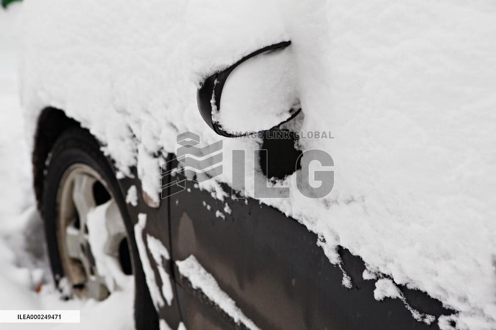 car, snow, tire, weather, winter, transportation, automobile