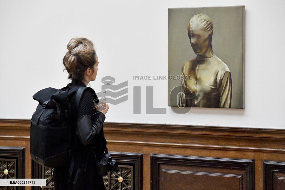 exhibition The Duck of Belgian painter Michael Borremans