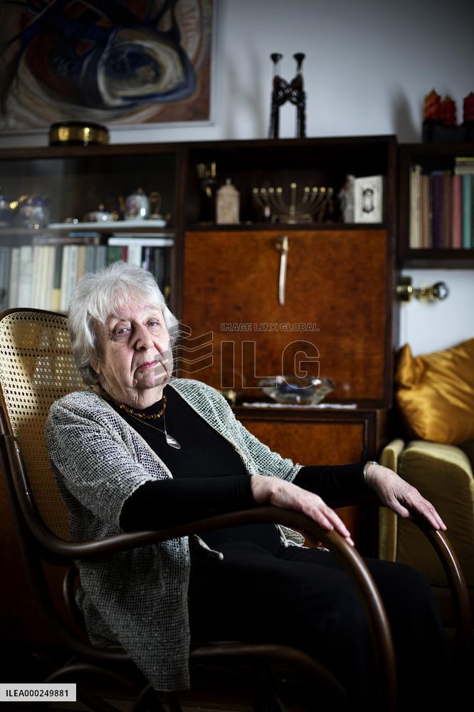 Helga Hoskova-Weissova, Czech artist, painter, Holocaust survivor