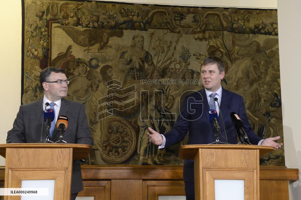 Tomas Petricek, Florian Herrmann