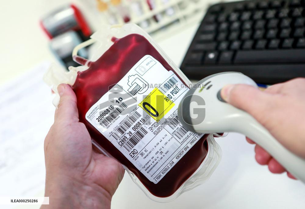 blood donor, bag, Hospital of St. Anna in Brno