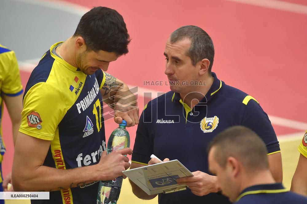 Rogerio Lintz Leite Medeiros Nogueira, Bogdan Tanase