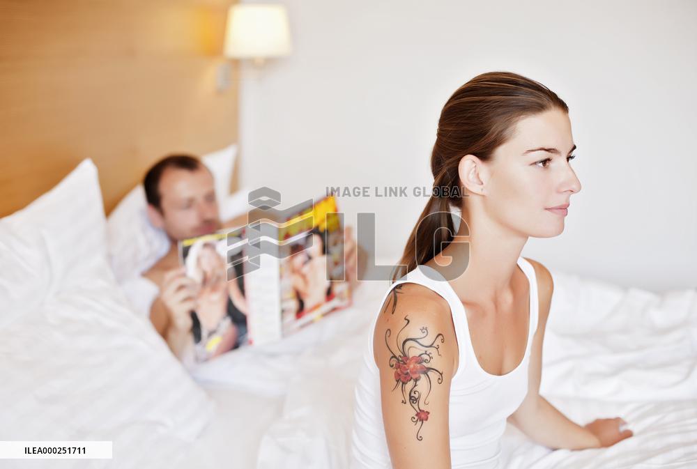 young couple, bed, porn, porno, pornographic magazine, erotic