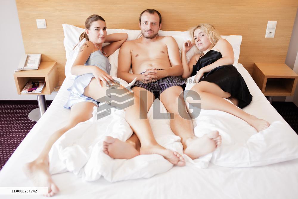 marriage, marital triangle, man, woman, women, bed, sex