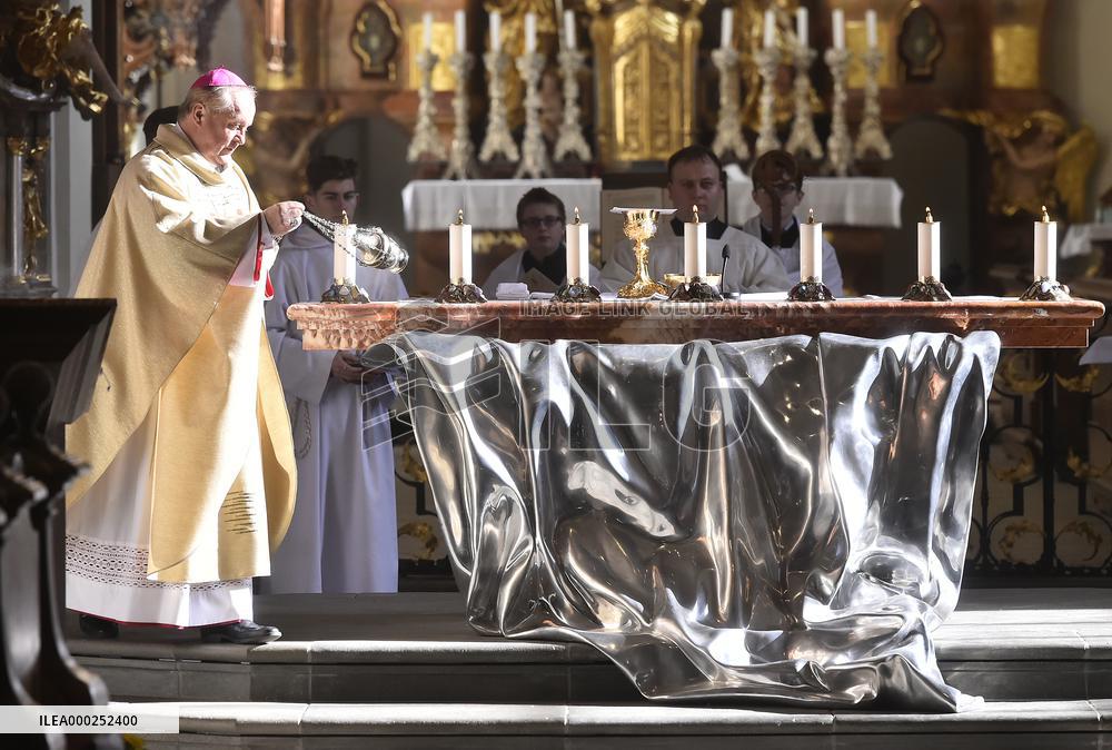 Conference, mass commemorates priest tortured by Communists in Zeliv