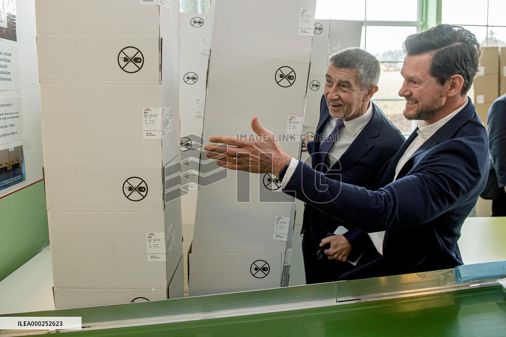 Andrej Babis, Tomas Mertlik