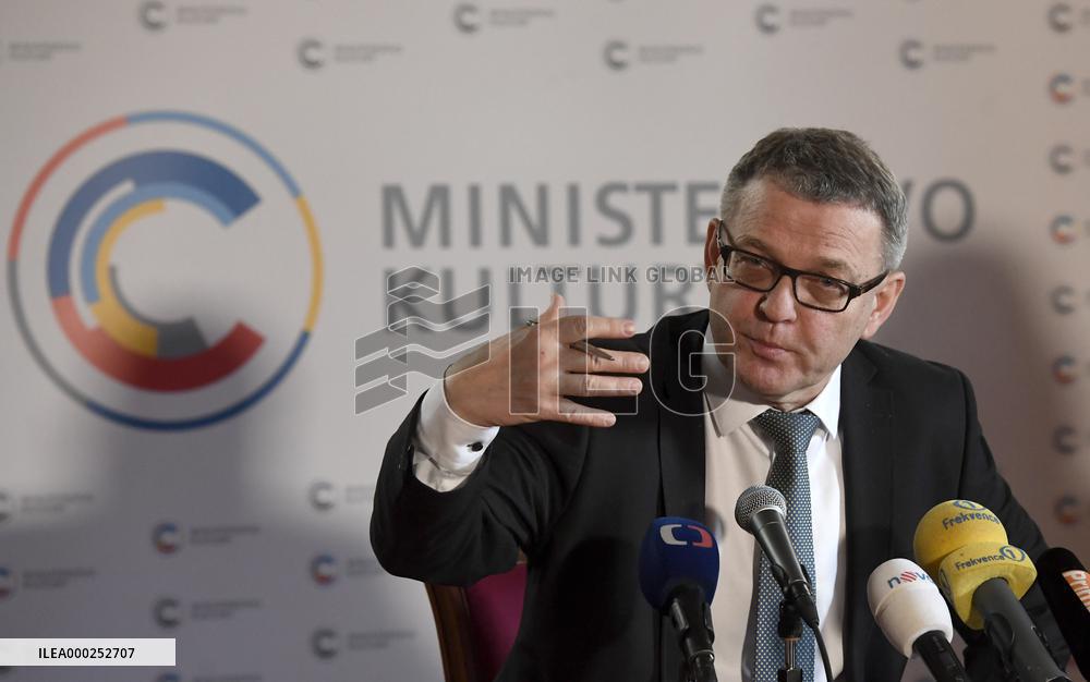 Lubomir Zaoralek
