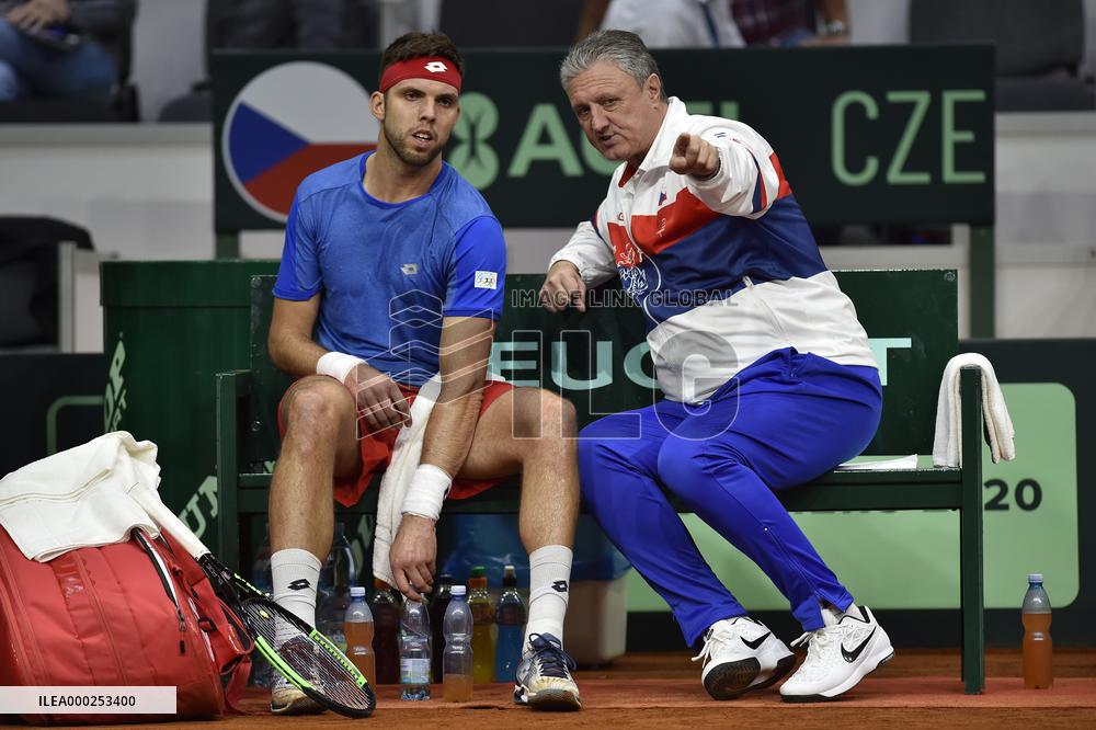 Jiri Vesely, Jaroslav Navratil
