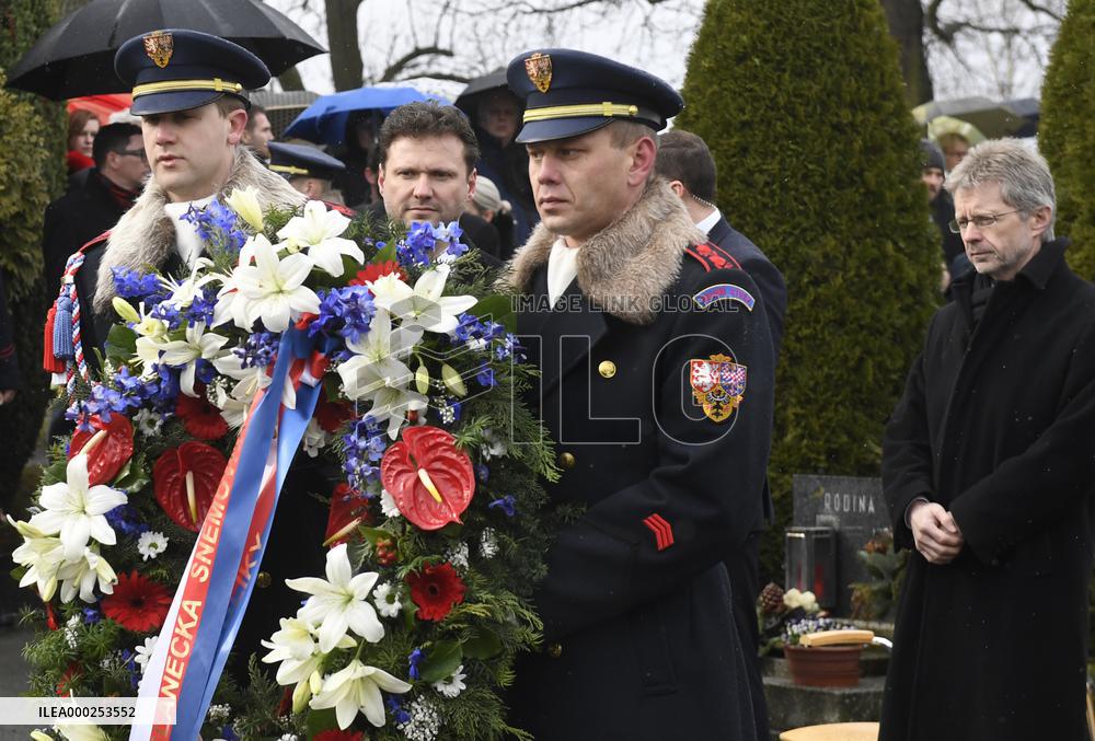 Radek Vondracek, Milos Vystcril