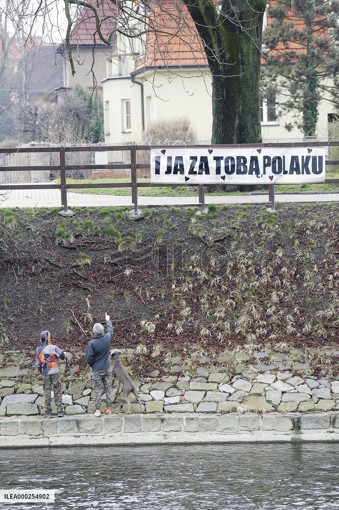 I miss you Pole also