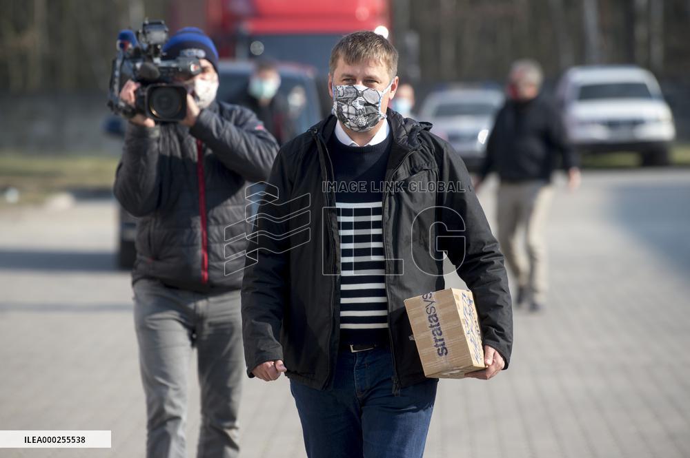 Tomas Petricek, Czechia sending protective suits to Spain, Italy each